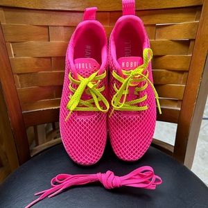 Neon Pink NOBULL Mesh Runners!